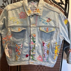 ➰ ViNtAgE ➰
Unique Hand Embroidered Denim Jacket! Wearable art!